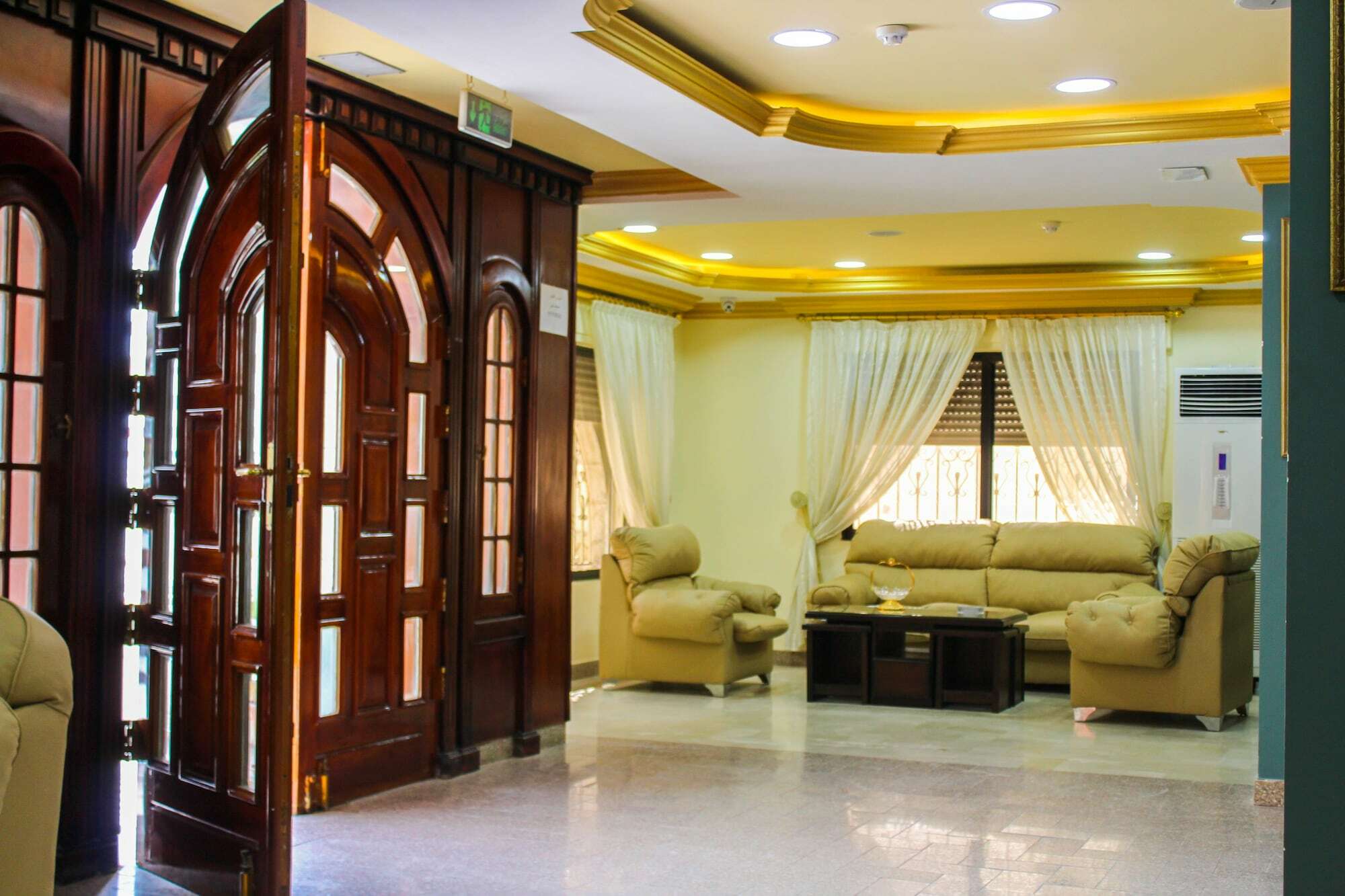 Al-Aqsa Palace Hotel فندق قصر الاقصى Rujm ash Shara'irah 外观 照片